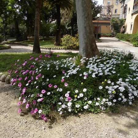 Terrazza Fiorita Naples